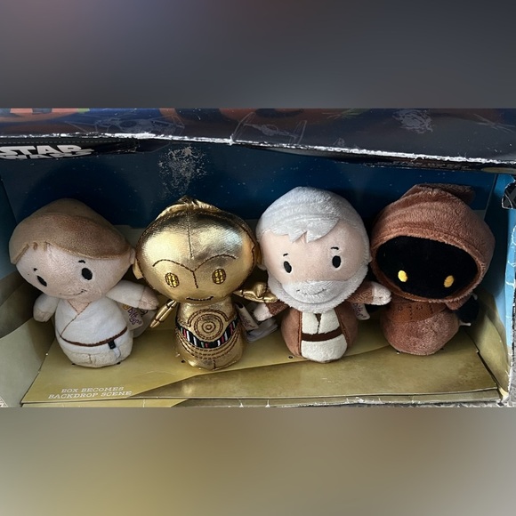 🦋 Hostess Pick x 2 🦋 Hallmark ittybittys' STAR WARS Plush COLLECTOR SET - Picture 10 of 14